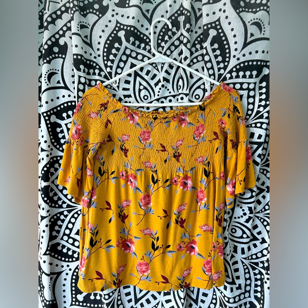 Women’s Off the Shoulder Cinched Top